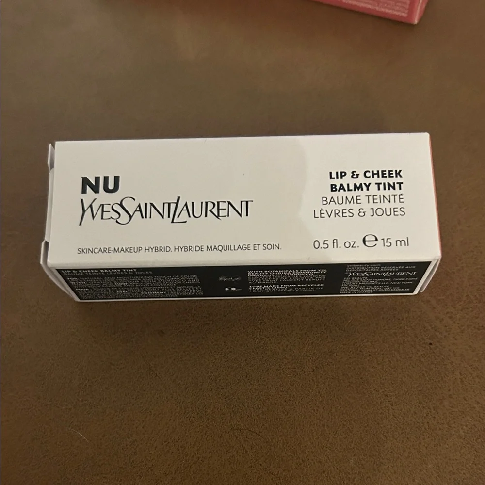 Yves Saint Laurent NU Lip & Cheek Balmy Tint - Soft Pink - Picture 4 of 4